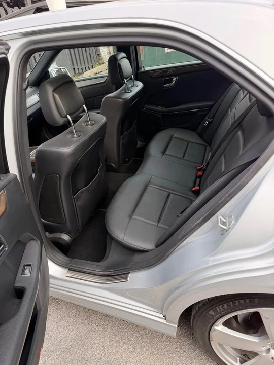 2010 Mercedes-Benz W212 E-Class - Image 3 of 7