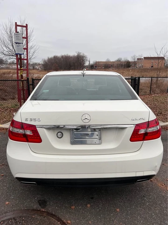 2010 Mercedes-Benz W212 E-Class - Image 6 of 11