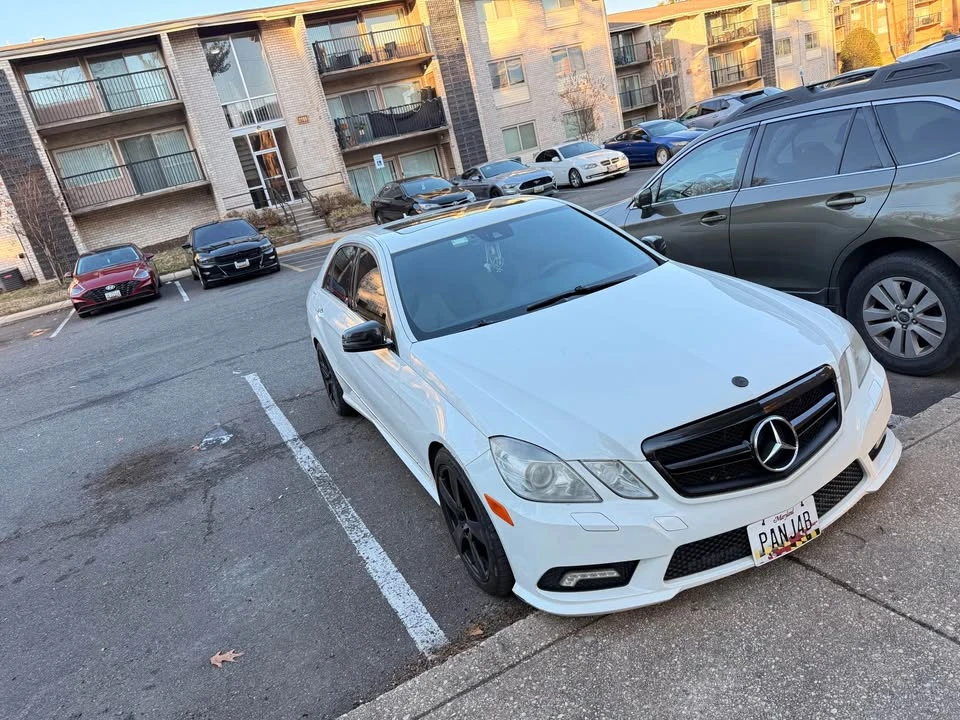 2010 Mercedes-Benz W212 E-Class - Image 3 of 5