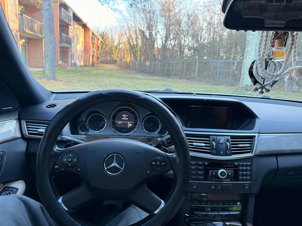 2010 Mercedes-Benz W212 E-Class - Image 4 of 5