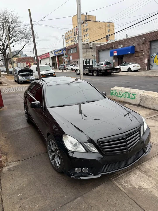 2010 Mercedes-Benz W212 E-Class - Image 3 of 8