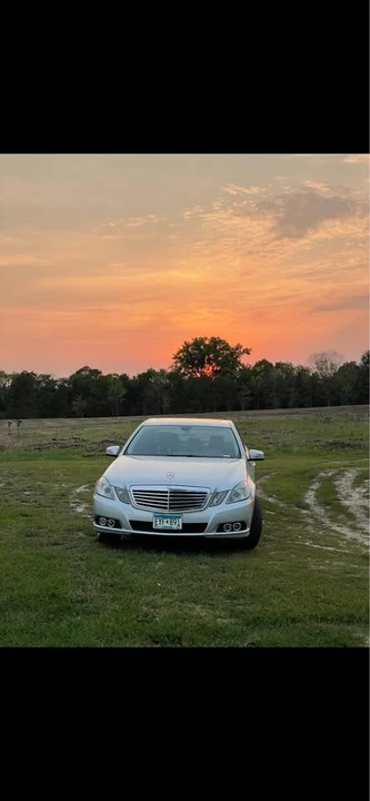 2010 Mercedes-Benz W212 E-Class - Image 2 of 2