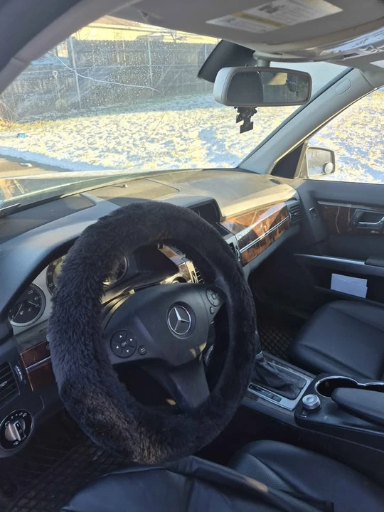 2010 Mercedes-Benz W212 E-Class - Image 8 of 12