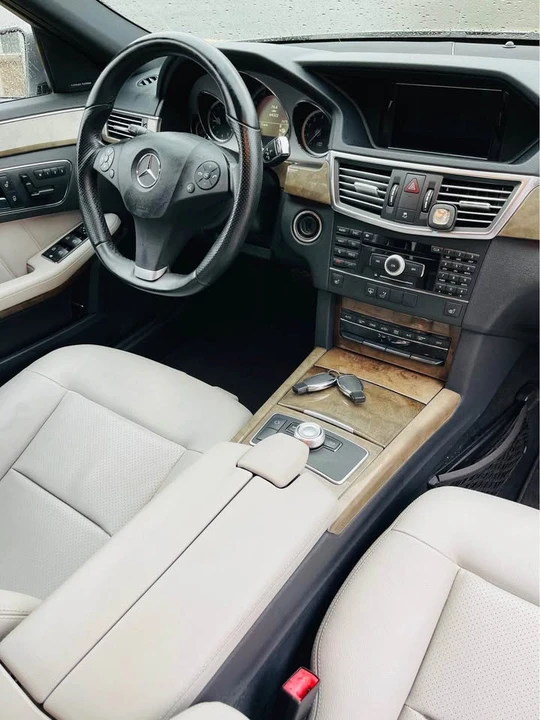 2010 Mercedes-Benz W212 E-Class - Image 9 of 21