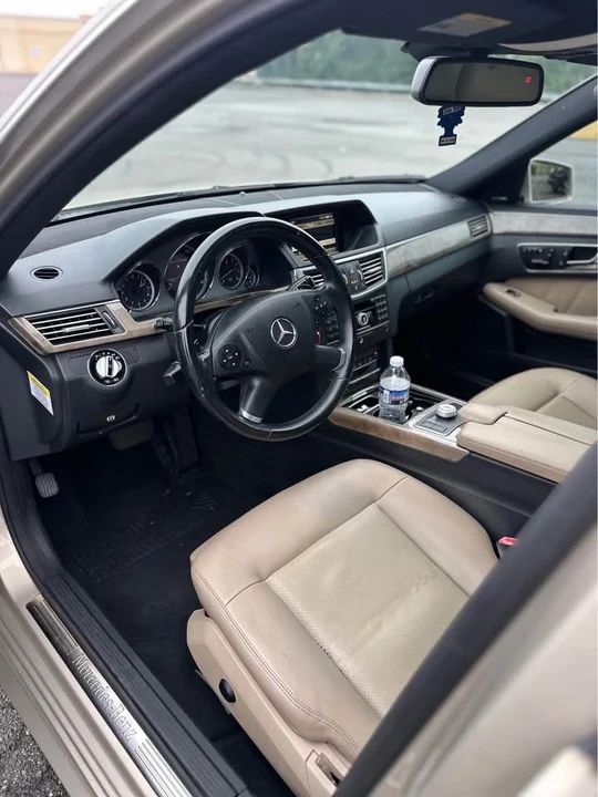 2010 Mercedes-Benz W212 E-Class - Image 2 of 4