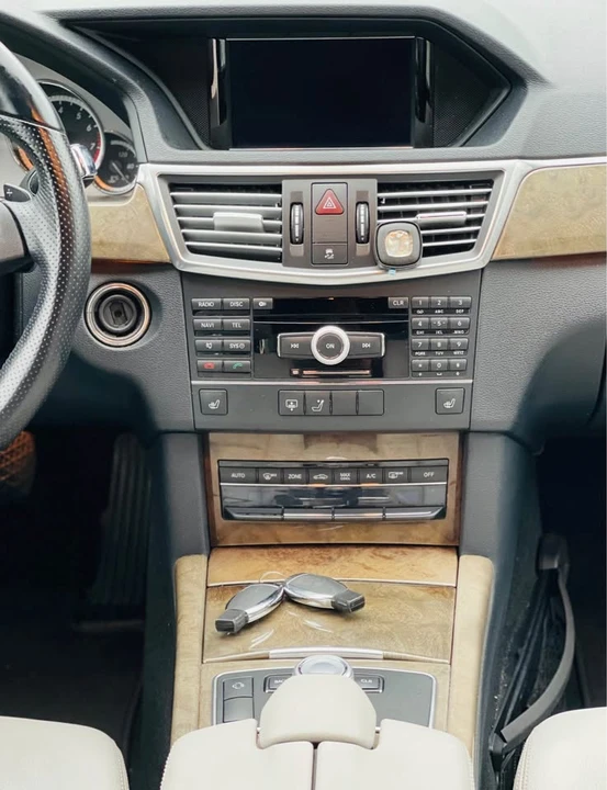 2010 Mercedes-Benz W212 E-Class - Image 11 of 21