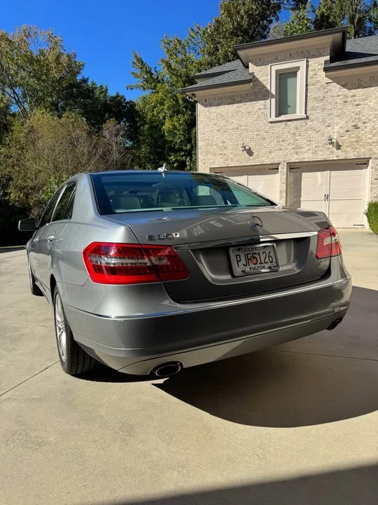 2010 Mercedes-Benz W212 E-Class - Image 5 of 15