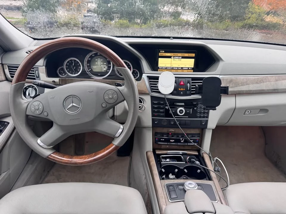 2010 Mercedes-Benz W212 E-Class - Image 11 of 16