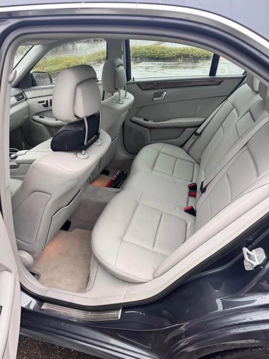 2010 Mercedes-Benz W212 E-Class - Image 9 of 16