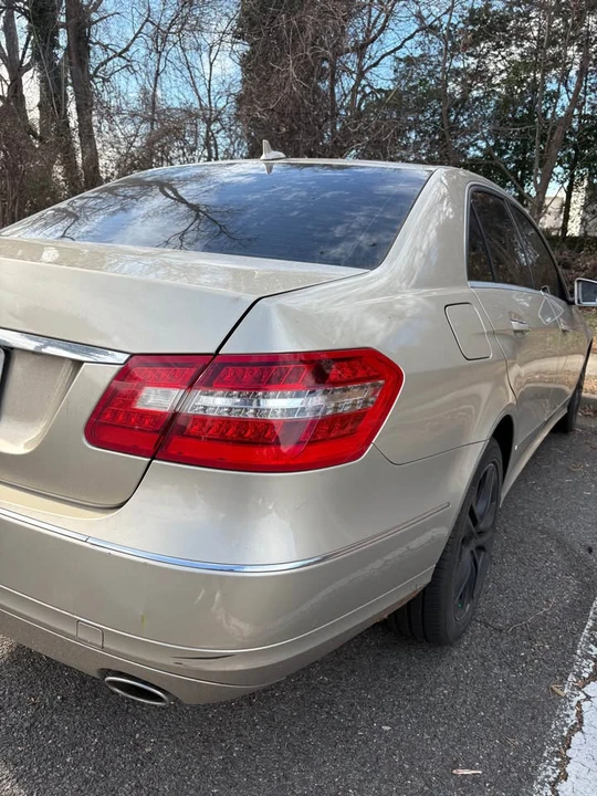 2010 Mercedes-Benz W212 E-Class - Image 4 of 14