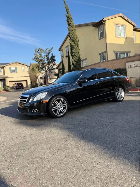 2010 Mercedes-Benz W212 E-Class - Image 3 of 8