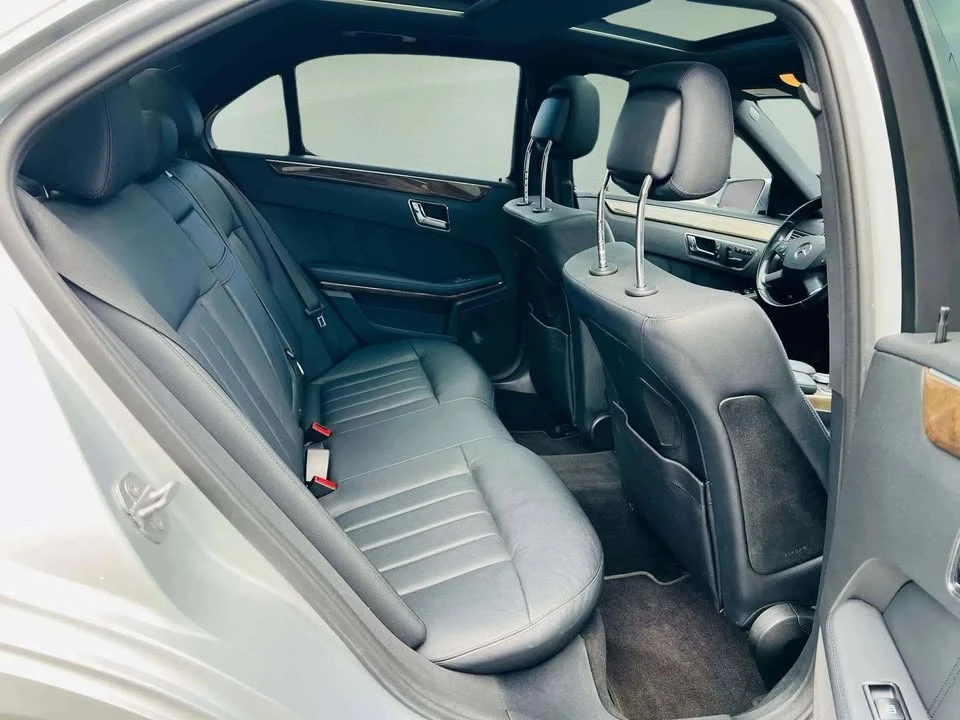 2010 Mercedes-Benz W212 E-Class - Image 12 of 19