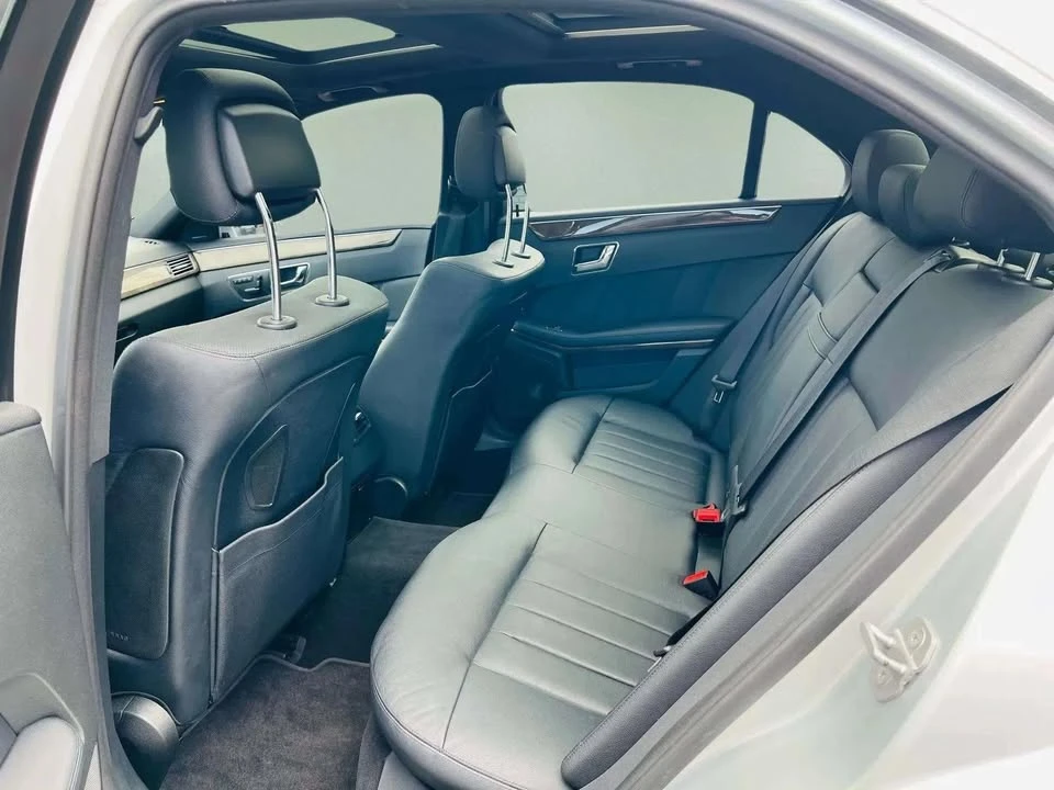 2010 Mercedes-Benz W212 E-Class - Image 9 of 19