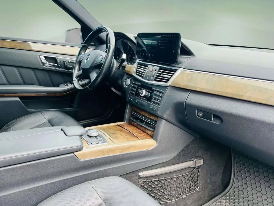 2010 Mercedes-Benz W212 E-Class - Image 14 of 19