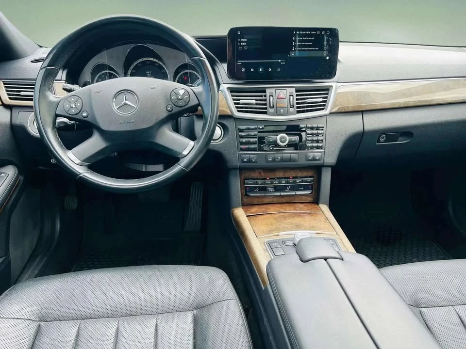 2010 Mercedes-Benz W212 E-Class - Image 11 of 19