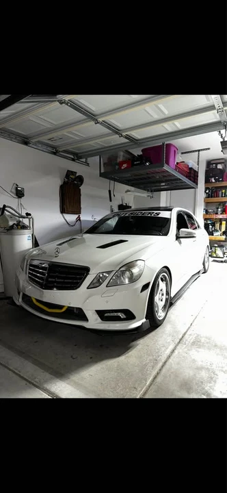 2010 Mercedes-Benz W212 E-Class - Image 2 of 5