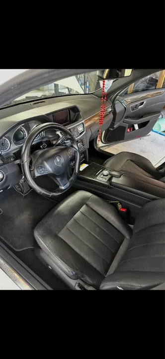 2010 Mercedes-Benz W212 E-Class - Image 3 of 5
