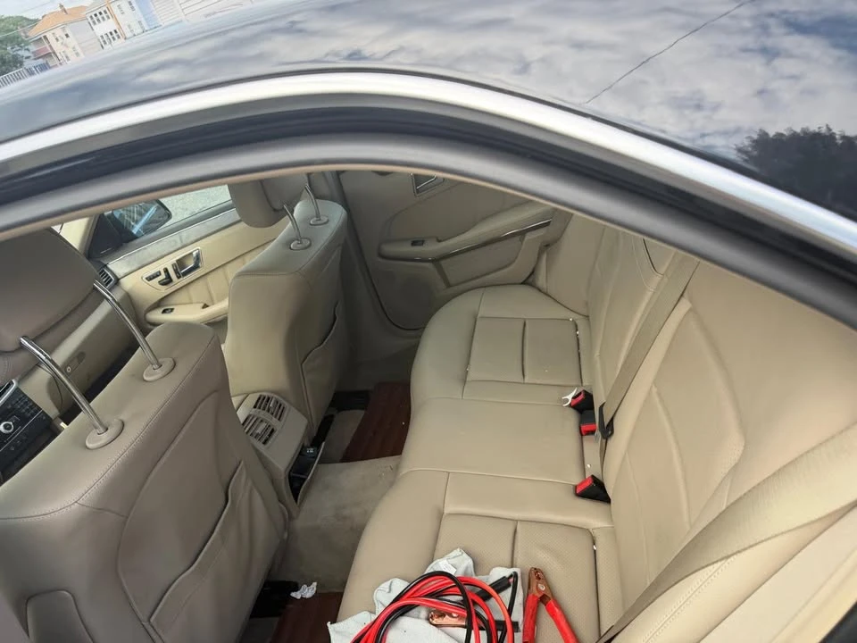 2010 Mercedes-Benz W212 E-Class - Image 4 of 8