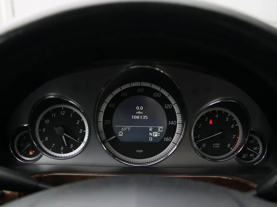 2010 Mercedes-Benz W212 E-Class - Image 10 of 20