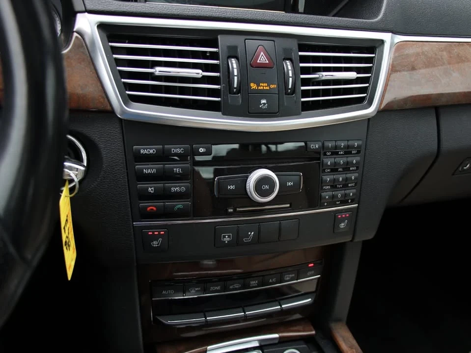 2010 Mercedes-Benz W212 E-Class - Image 14 of 20