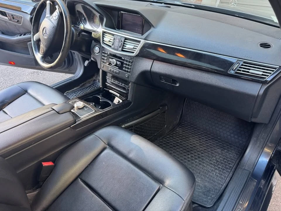 2010 Mercedes-Benz W212 E-Class - Image 7 of 10