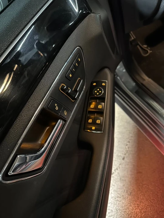 2010 Mercedes-Benz W212 E-Class - Image 13 of 14