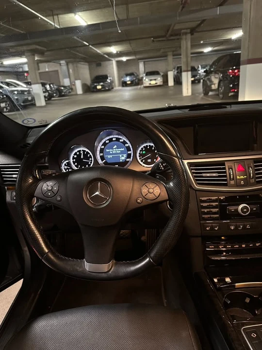 2010 Mercedes-Benz W212 E-Class - Image 11 of 14