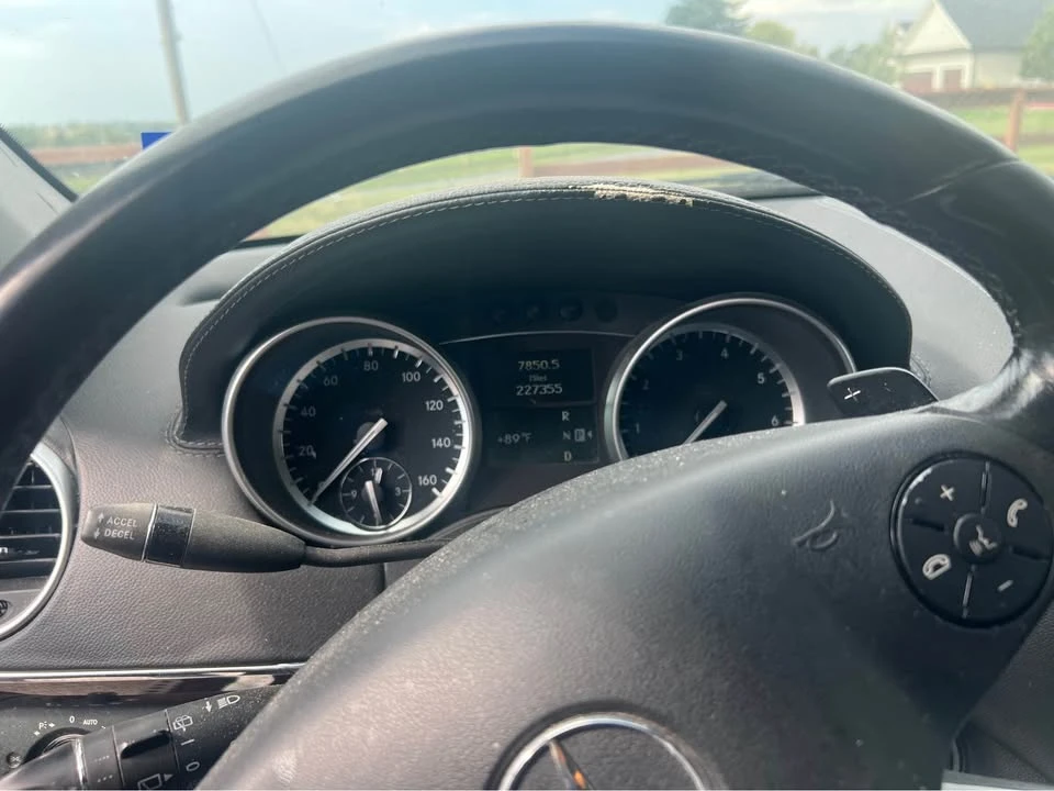 2010 Mercedes-Benz X164 GL-Class - Image 8 of 9