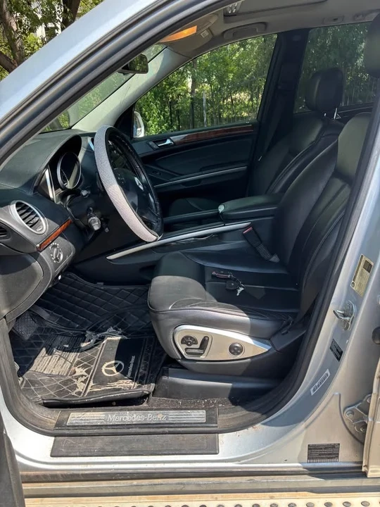 2010 Mercedes-Benz X164 GL-Class - Image 6 of 10