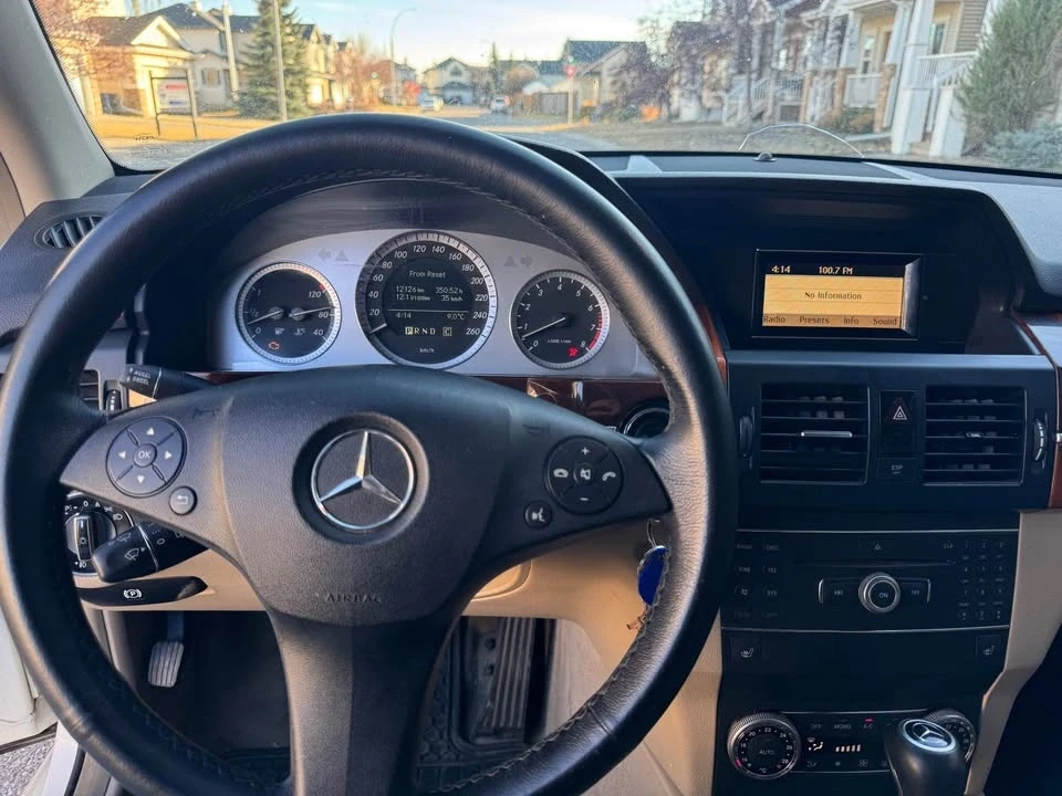 2010 Mercedes-Benz GLK-Class - Image 10 of 15