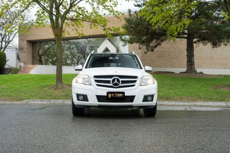 2010 Mercedes-Benz GLK-Class - Image 2 of 12