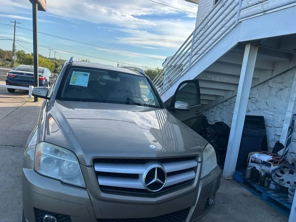 2010 Mercedes-Benz GLK-Class - Image 4 of 10