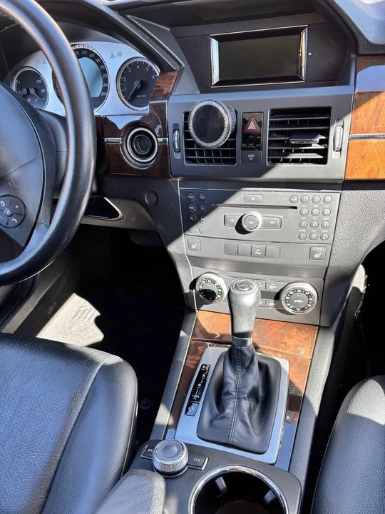 2010 Mercedes-Benz GLK-Class - Image 18 of 20