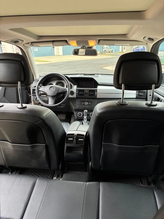 2010 Mercedes-Benz GLK-Class - Image 5 of 10