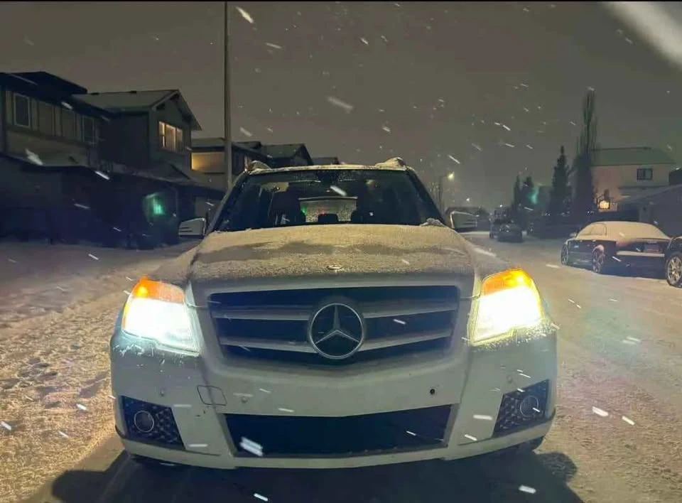 2010 Mercedes-Benz GLK-Class - Image 2 of 4
