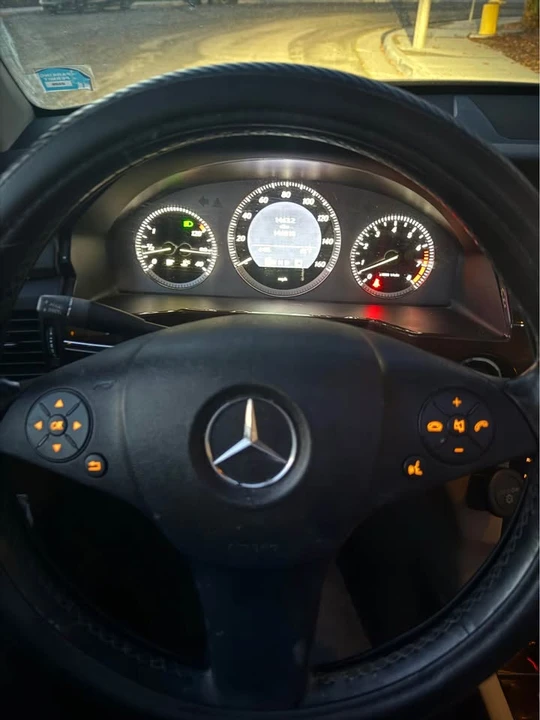 2010 Mercedes-Benz GLK-Class - Image 12 of 12