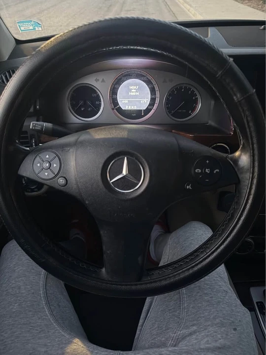 2010 Mercedes-Benz GLK-Class - Image 10 of 10