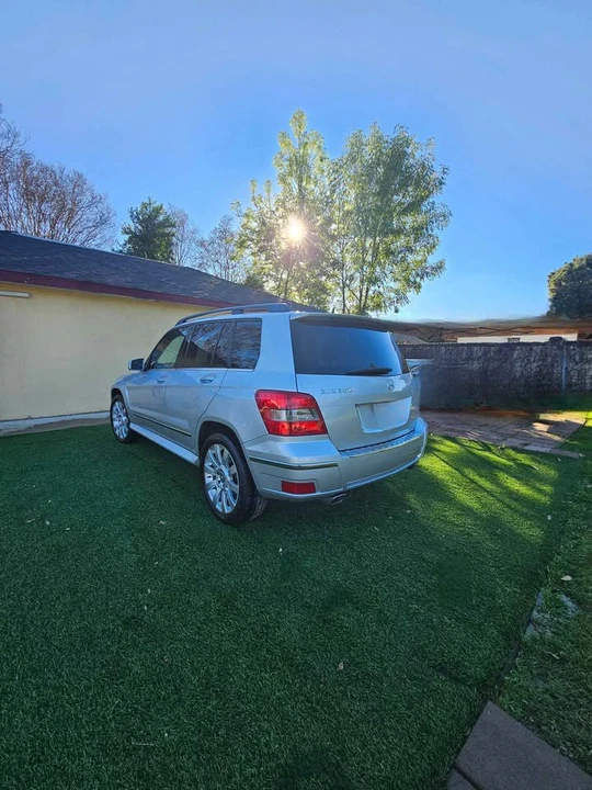 2010 Mercedes-Benz GLK-Class - Image 4 of 12