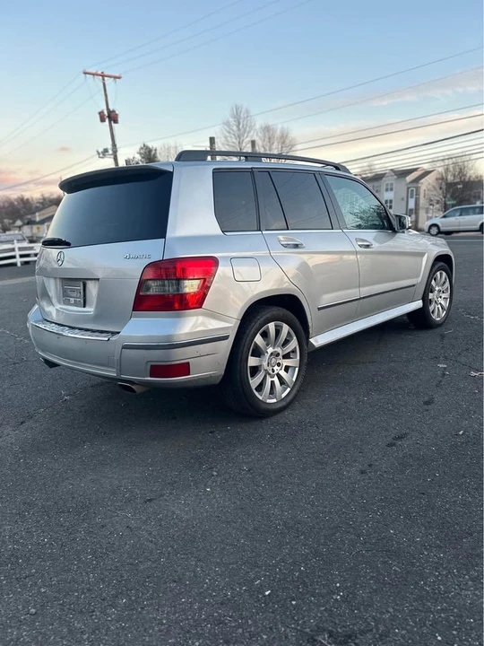 2010 Mercedes-Benz GLK-Class - Image 5 of 10