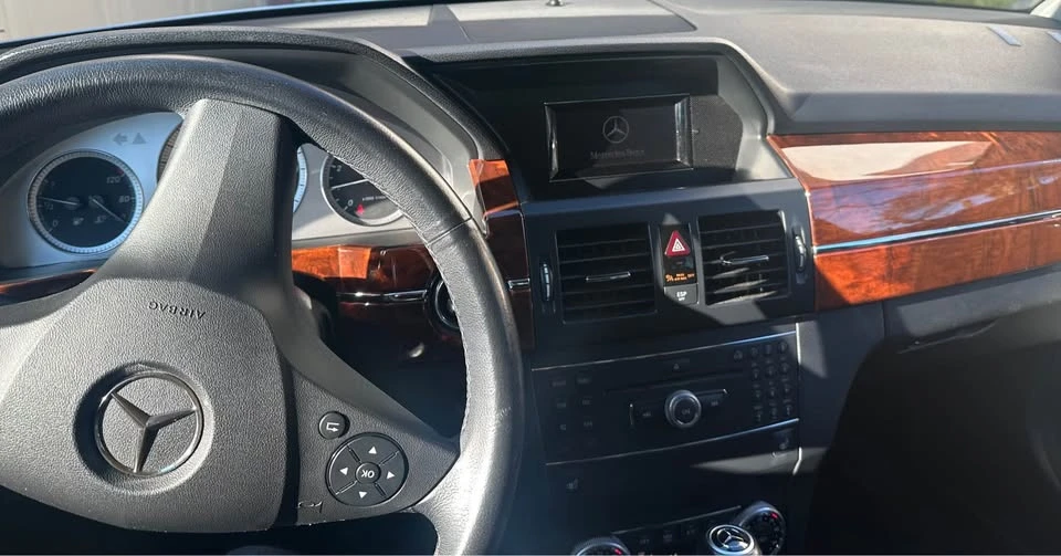 2010 Mercedes-Benz GLK-Class - Image 7 of 11