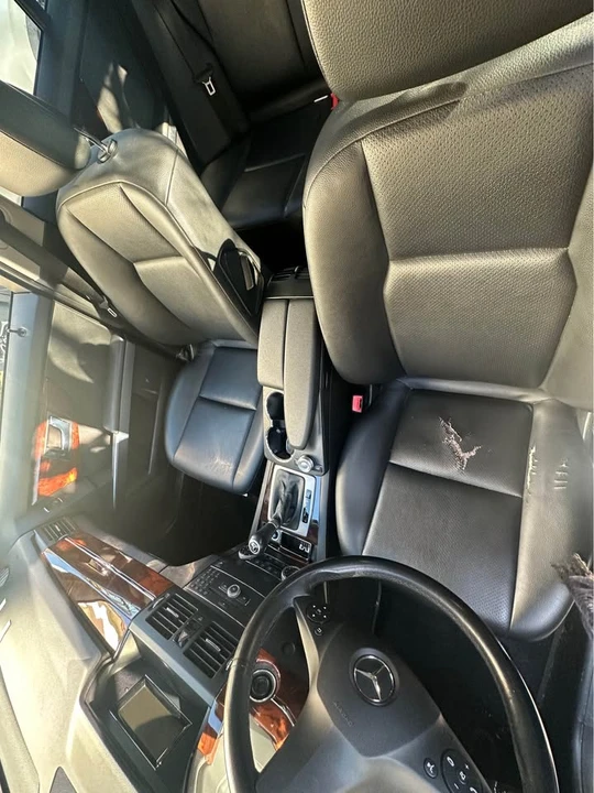 2010 Mercedes-Benz GLK-Class - Image 9 of 11