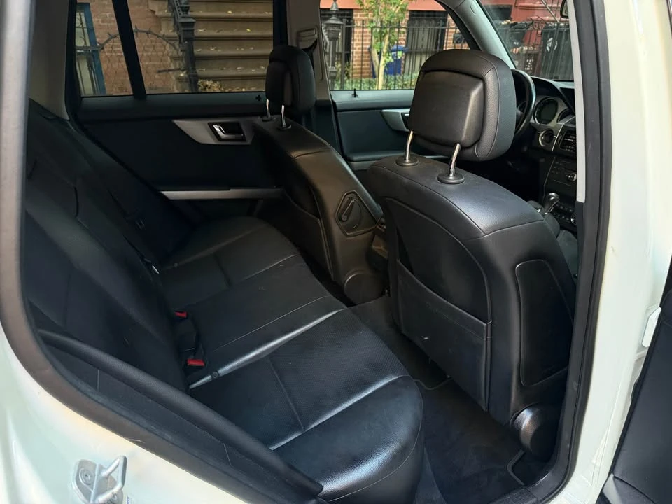 2010 Mercedes-Benz GLK-Class - Image 5 of 17