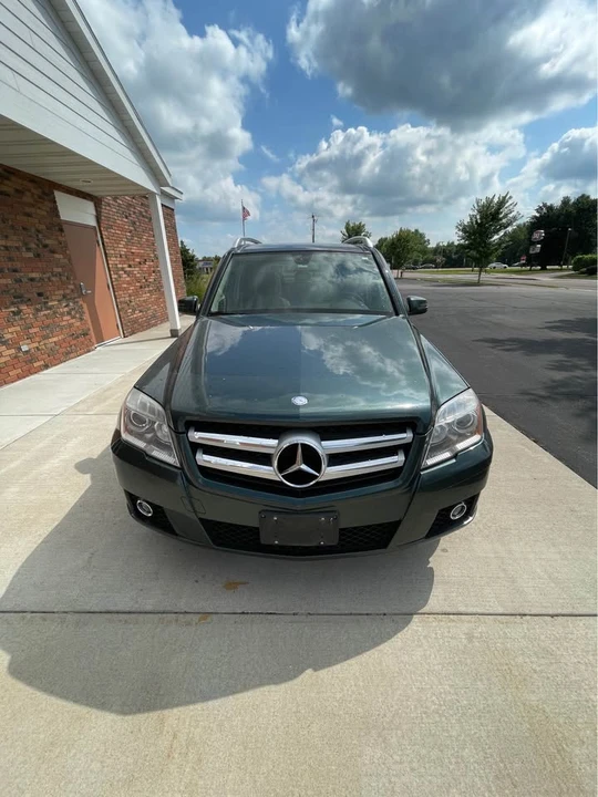 2010 Mercedes-Benz GLK-Class - Image 2 of 8