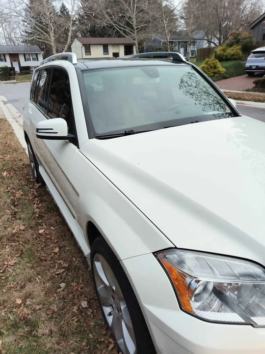 2010 Mercedes-Benz GLK-Class - Image 2 of 11