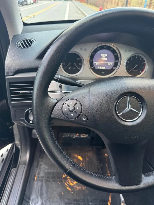2010 Mercedes-Benz GLK-Class - Image 11 of 18