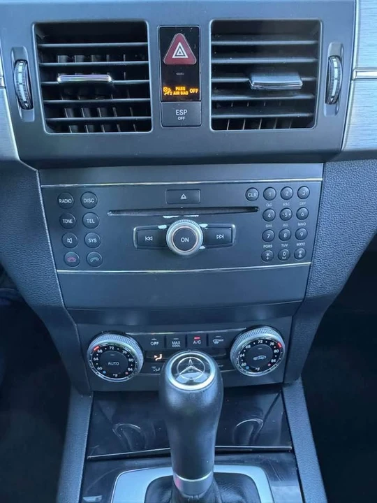 2010 Mercedes-Benz GLK-Class - Image 10 of 13