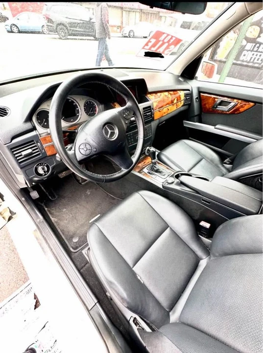 2010 Mercedes-Benz GLK-Class - Image 5 of 6