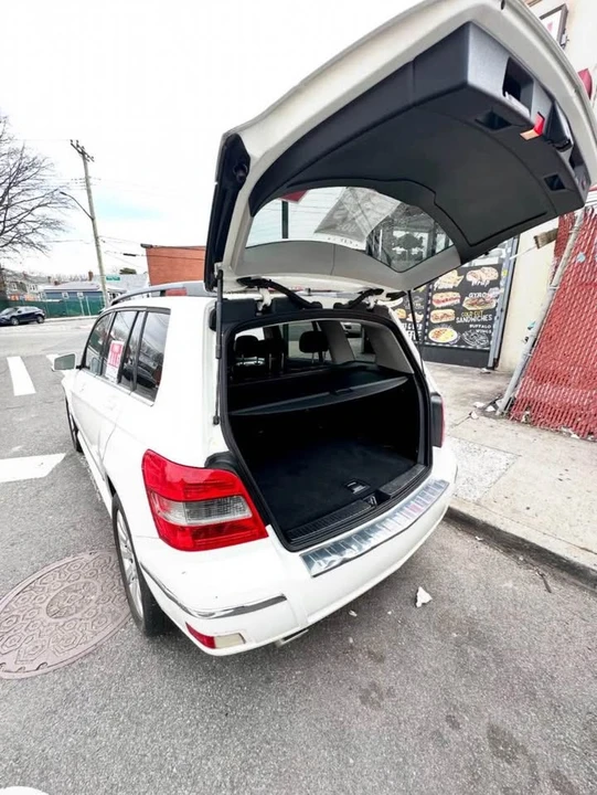 2010 Mercedes-Benz GLK-Class - Image 6 of 6