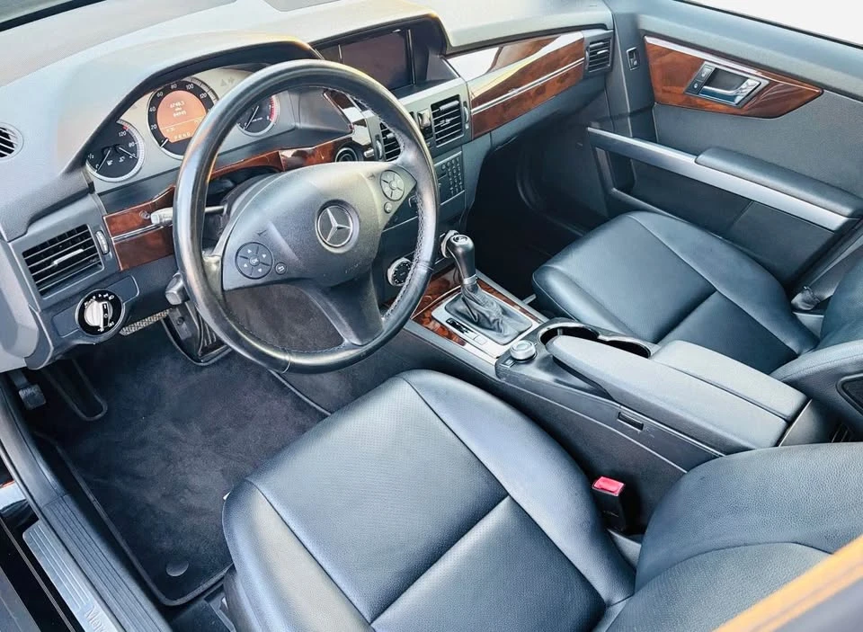 2010 Mercedes-Benz GLK-Class - Image 8 of 10