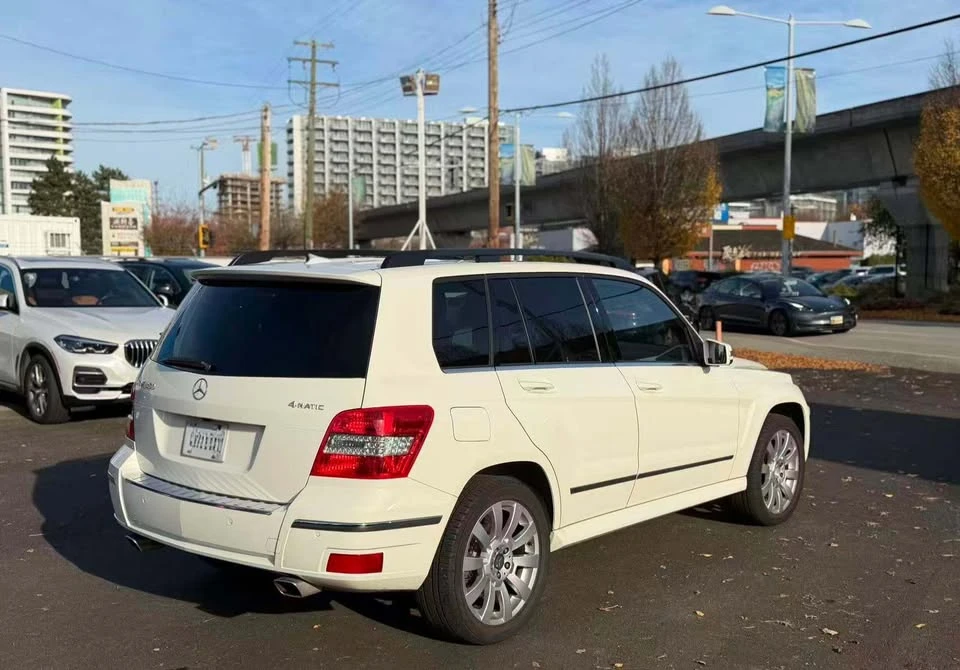 2010 Mercedes-Benz GLK-Class - Image 3 of 9